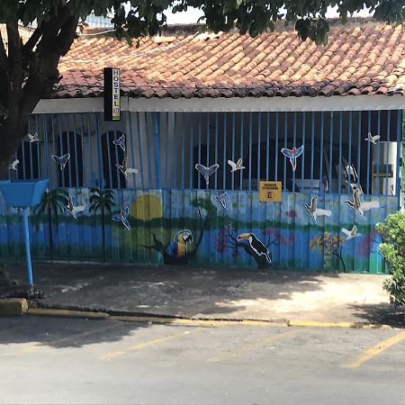Hotel Pousada Cantinho De Roy Cuiaba (Mato Grosso) Bagian luar foto